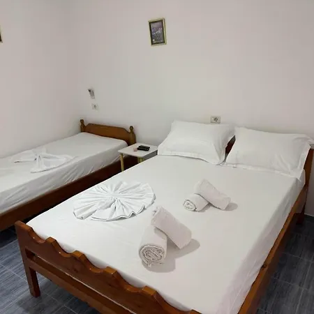 Center Rooms Sarande Exterior photo